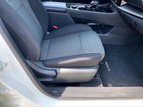 Used 2021 Nissan Rogue SV AWD/4WD image 36