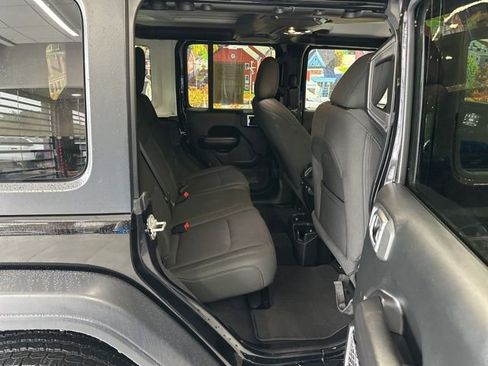 Used 2020 Jeep Wrangler Unlimited Sport S image 46