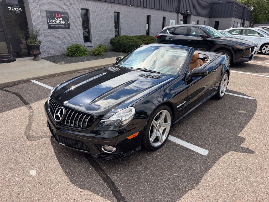 Used 2012 Mercedes-Benz SL 550 image 4