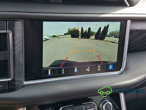 Used 2022 GMC Yukon Denali AWD/4WD image 18