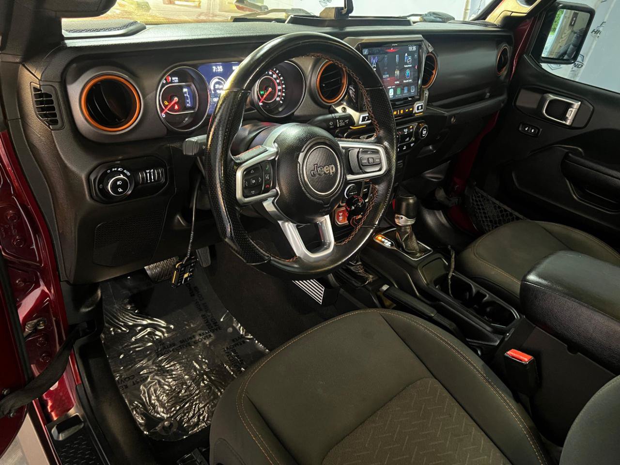 Used 2021 Jeep Gladiator Mojave AWD/4WD image 13