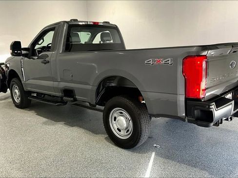 Used 2023 Ford F250 XL w/ Snow Plow Prep Package AWD/4WD image 4
