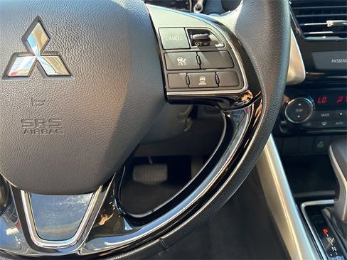 Used 2025 Mitsubishi Eclipse Cross SE image 23