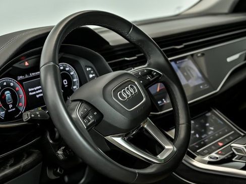 Used 2023 Audi Q8 Premium w/ Convenience Package image 16