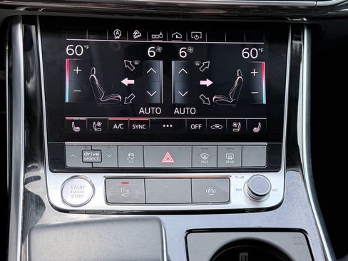Used 2019 Audi Q8 Premium Plus w/ Premium Plus AWD/4WD image 18