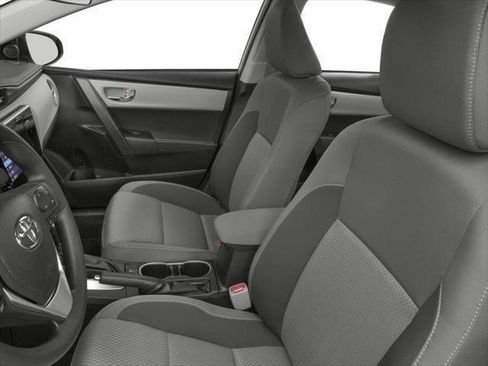 Used 2017 Toyota Corolla LE w/ Carpet Mat Package (TMS) FWD image 83