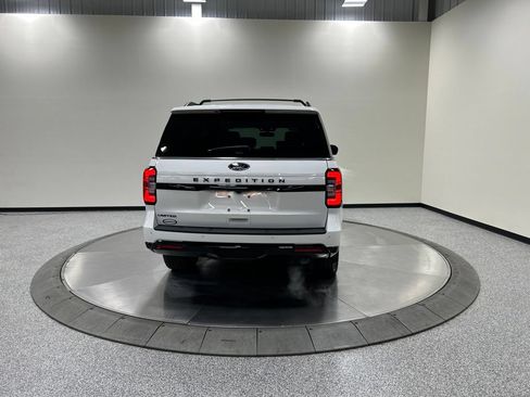 Certified 2023 Ford Expedition Limited AWD/4WD image 8