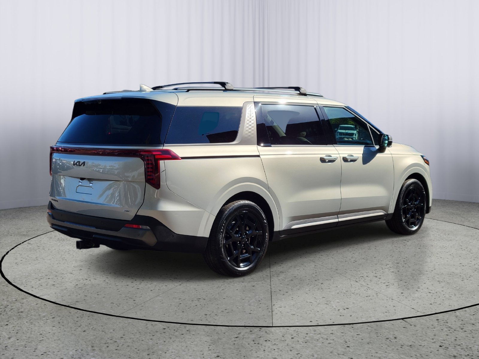 Certified 2025 Kia Carnival SX Prestige FWD image 3