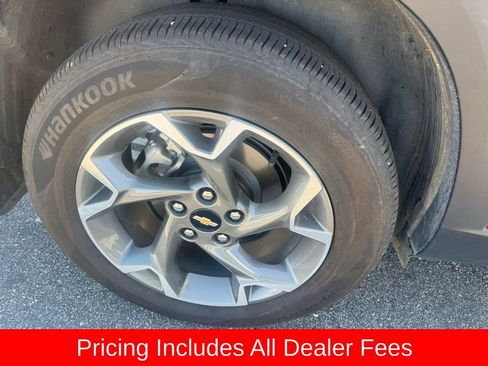 Used 2024 Chevrolet Trax LT w/ Driver Confidence Package FWD image 7