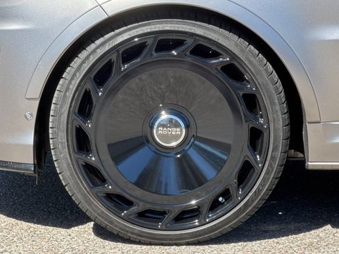 Used 2021 Land Rover Range Rover Sport SVR AWD/4WD image 27