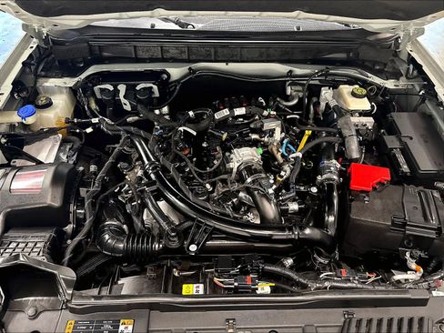 Used 2022 Ford Bronco Wildtrak AWD/4WD image 32