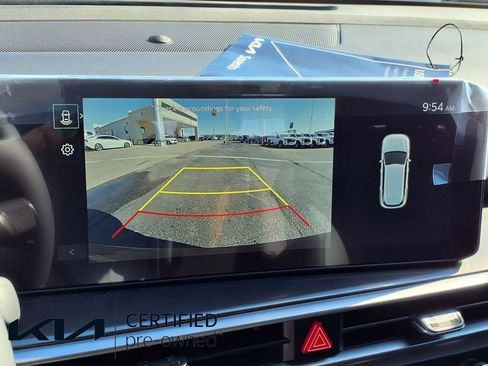 Certified 2025 Kia Sorento S image 5