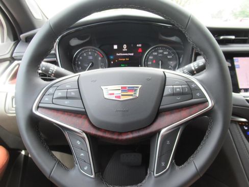 New 2026 Cadillac XT5 Premium Luxury w/ Driver Assist Package FWD image 22