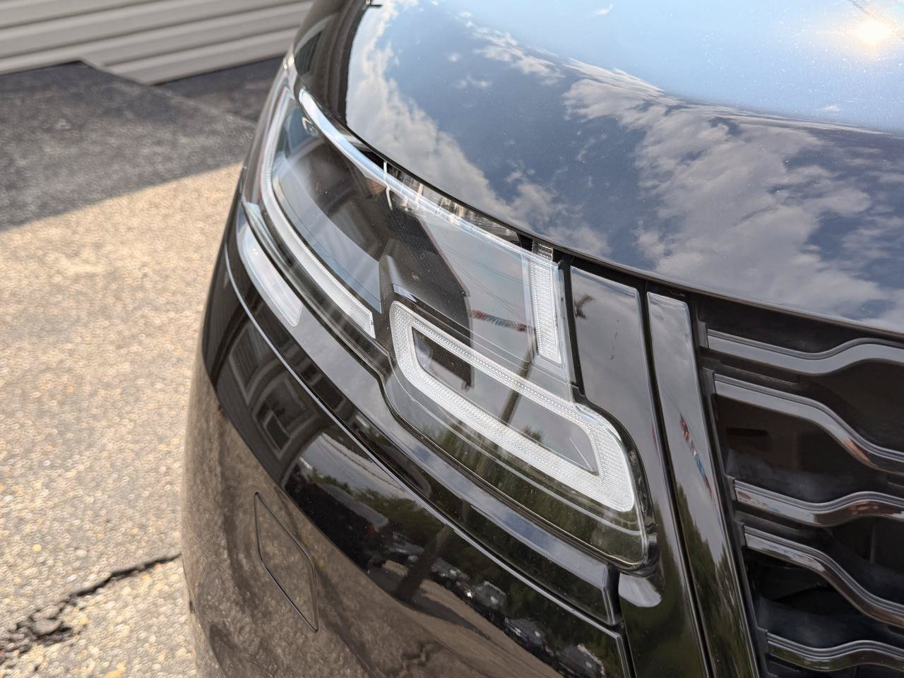 Used 2019 Land Rover Range Rover Velar S AWD/4WD image 15