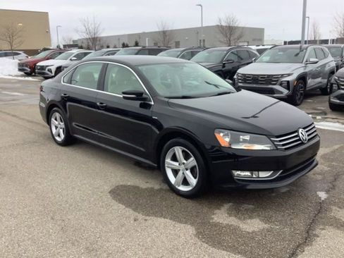 Used 2015 Volkswagen Passat 1.8T Limited Edition image 3