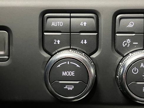 Used 2022 GMC Sierra 1500 AT4 w/ AT4 Premium Package AWD/4WD image 30