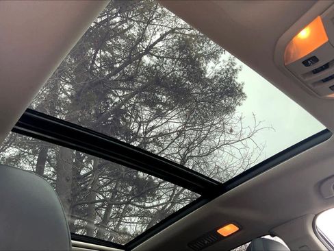 Used 2021 Subaru Ascent Touring image 14