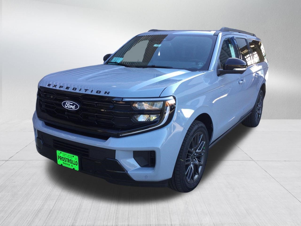 New 2027 Ford Expedition Max Platinum w/ Stealth Appearance Package AWD/4WD image 2