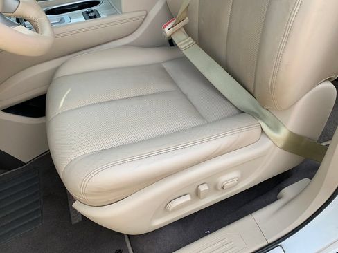 Used 2018 Nissan Murano Platinum FWD image 25