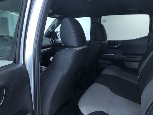 Used 2023 Toyota Tacoma TRD Off-Road image 14