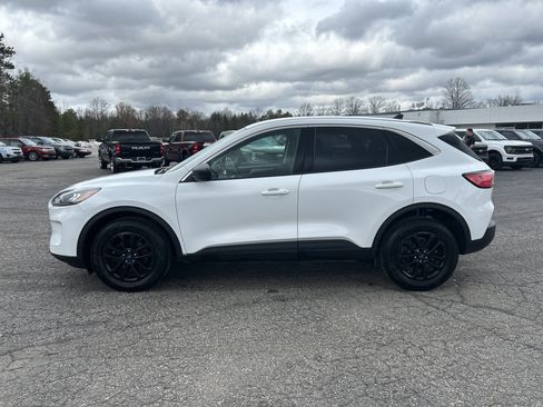 Certified 2022 Ford Escape SE image 6