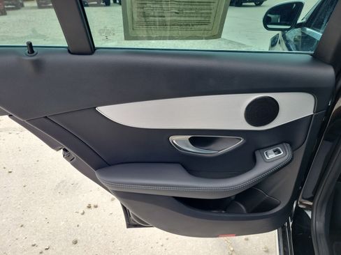 Used 2019 Mercedes-Benz C 300 Sedan image 11