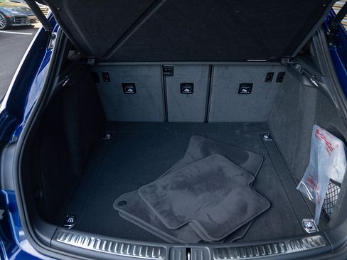 Certified 2025 Porsche Macan image 22