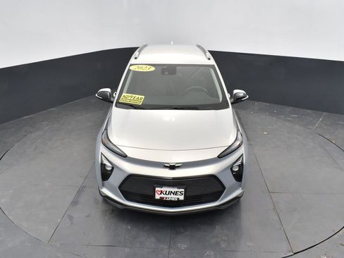 Used 2023 Chevrolet Bolt EUV LT image 30