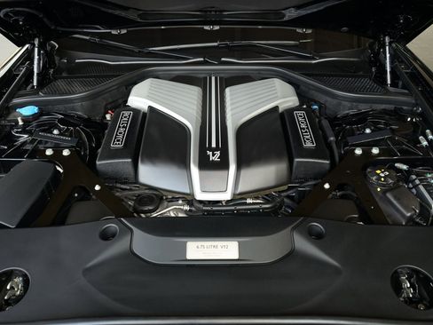 Used 2025 Rolls-Royce Ghost image 29
