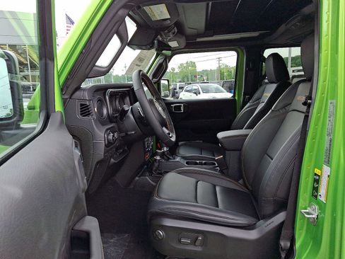 New 2025 Jeep Wrangler Unlimited Rubicon 392 image 10