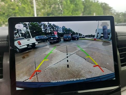 Used 2023 Ford Expedition XLT RWD image 18