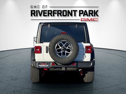 Used 2024 Jeep Wrangler Unlimited Rubicon w/ Convenience Group image 4