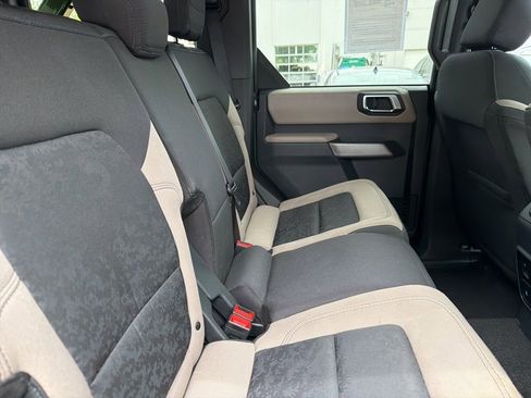 Used 2023 Ford Bronco Wildtrak AWD/4WD image 12