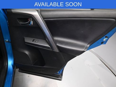 Used 2016 Toyota RAV4 XLE AWD/4WD image 33