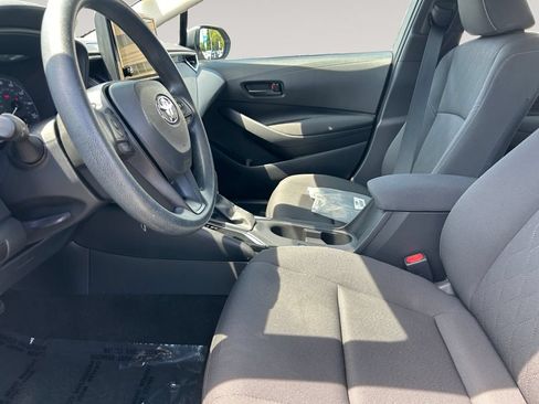 Used 2023 Toyota Corolla LE FWD image 9