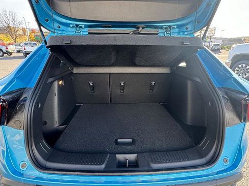 New 2025 Chevrolet Trax RS w/ Sunroof Package image 16