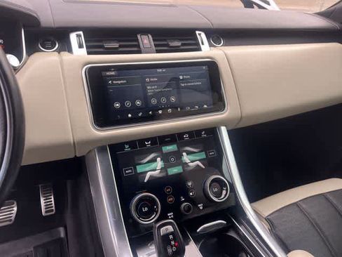 Used 2019 Land Rover Range Rover Sport HSE Dynamic image 18