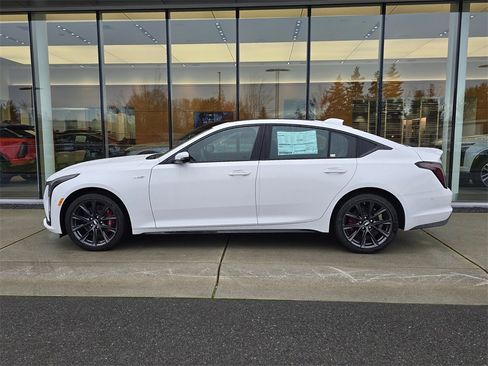 New 2026 Cadillac CT5 V w/ Technology Package image 2