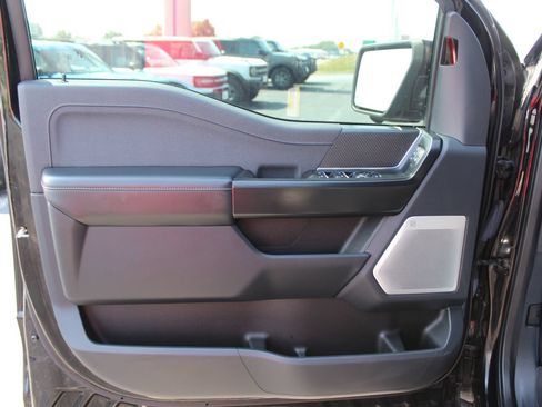 Used 2022 Ford F150 Raptor w/ Raptor 37 Performance Package AWD/4WD image 21