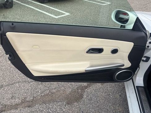 Used 2005 Chrysler Crossfire Limited image 15
