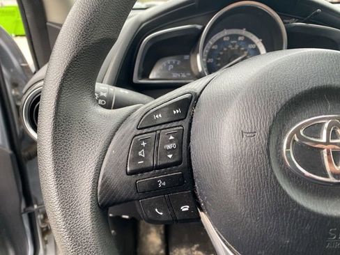 Used 2018 Toyota Yaris iA image 17