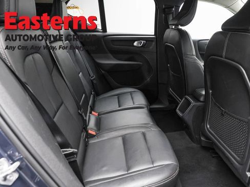 Used 2021 Volvo XC40 T5 Momentum AWD/4WD image 24