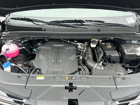 New 2025 Kia Carnival FWD image 35
