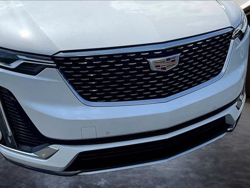 Used 2023 Cadillac XT6 Premium Luxury w/ LPO, Floor Liner Package AWD/4WD image 34