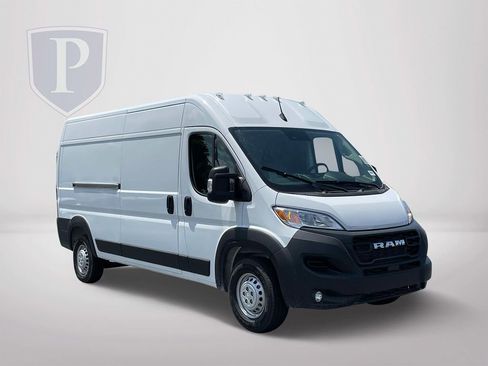 New 2025 RAM ProMaster 2500 w/ Convenience Group image 1
