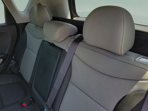 Used 2016 Kia Soul + w/ Primo Package FWD image 8