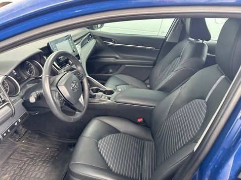 Used 2024 Toyota Camry SE AWD/4WD image 9