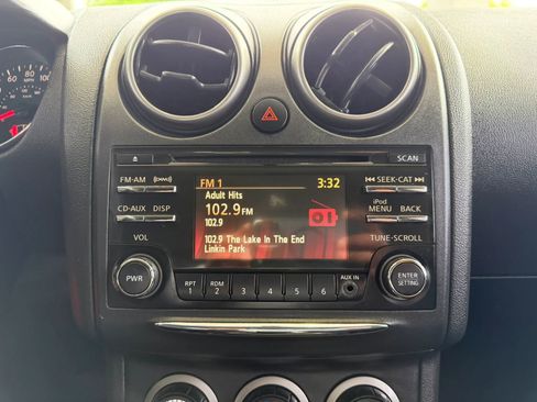 Used 2015 Nissan Rogue S w/ Convenience Package FWD image 17