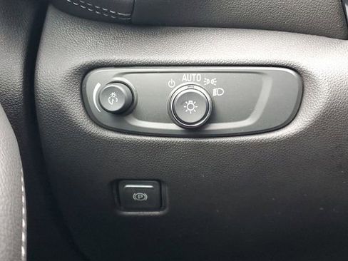 Certified 2024 Chevrolet Blazer LT w/ Convenience Package image 19