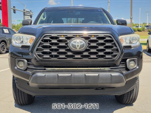 Used 2018 Toyota Tacoma SR5 RWD image 8